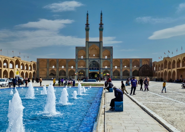 tas-plaza-amir-timurcard-img