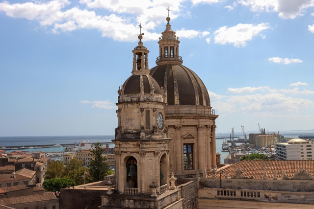 bus-catedral-de-batumicard-img