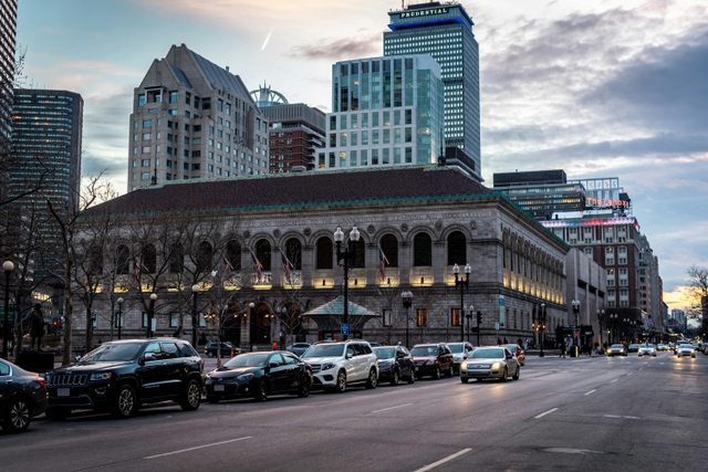bos-boston-commoncard-img