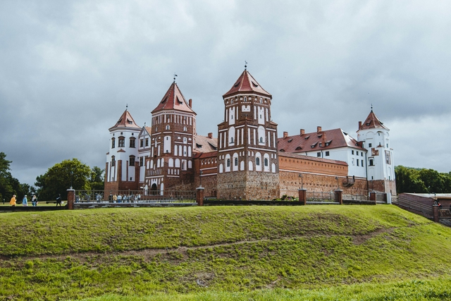 bes-museo-de-brestcard-img