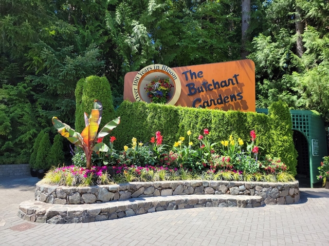yyj-jardines-butchartcard-img