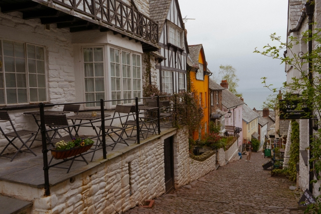 kin-devon-housecard-img