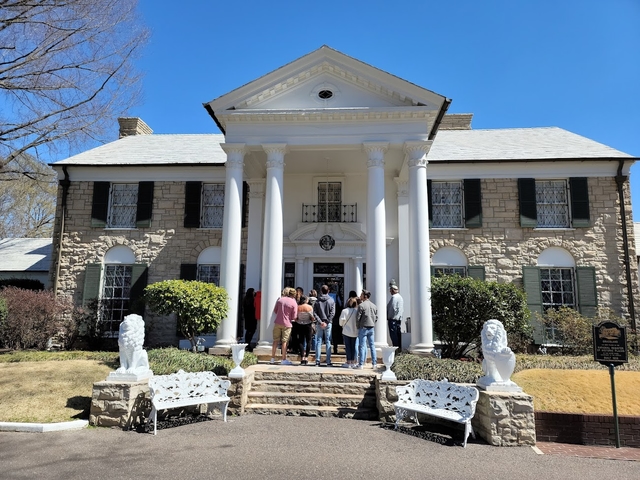 mem-gracelandcard-img