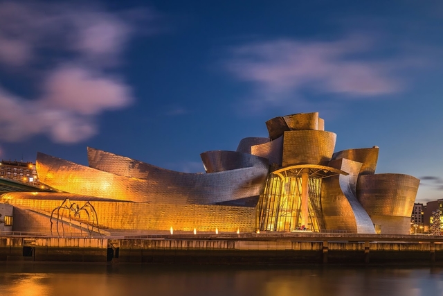 bio-museo-guggenheimcard-img