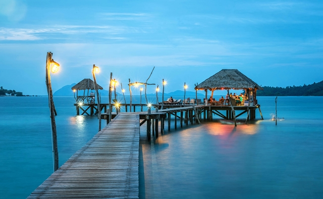 pae-isla-jettycard-img