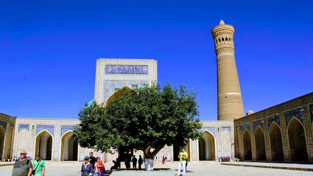 bhk-minarete-kalyancard-img