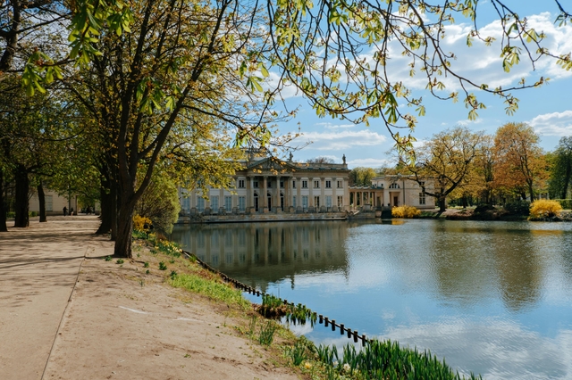 waw-parque-łazienkicard-img