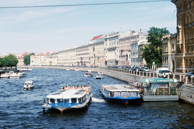 arh-puente-lomonosovcard-img