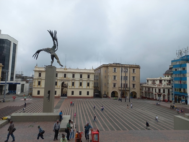 mzl-plaza-de-bolívarcard-img
