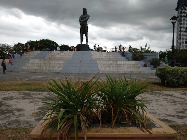 mnl-parque-rizalcard-img