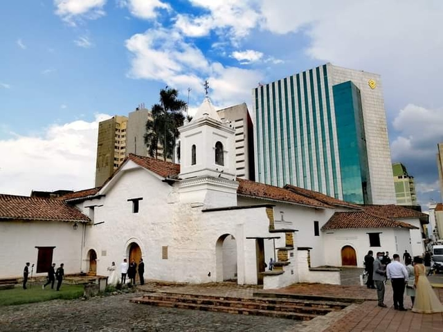 clo-barrio-san-antoniocard-img