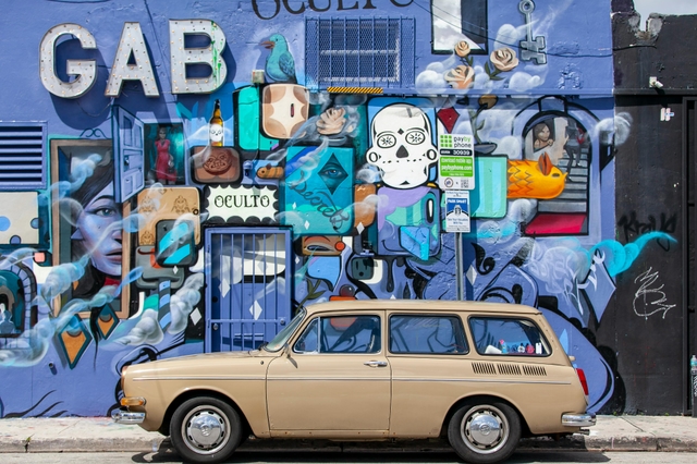 mia-wynwood-wallscard-img