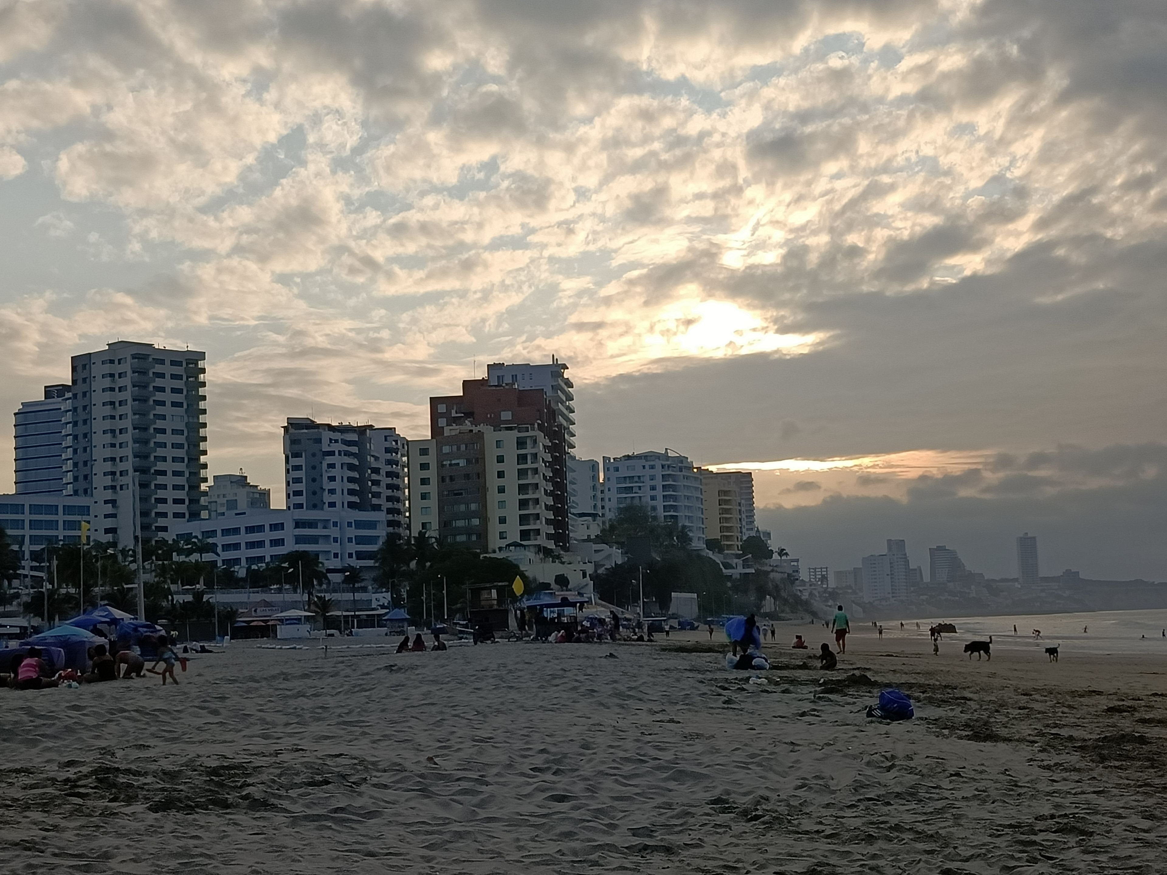 Guayaquil-Manta-main-image