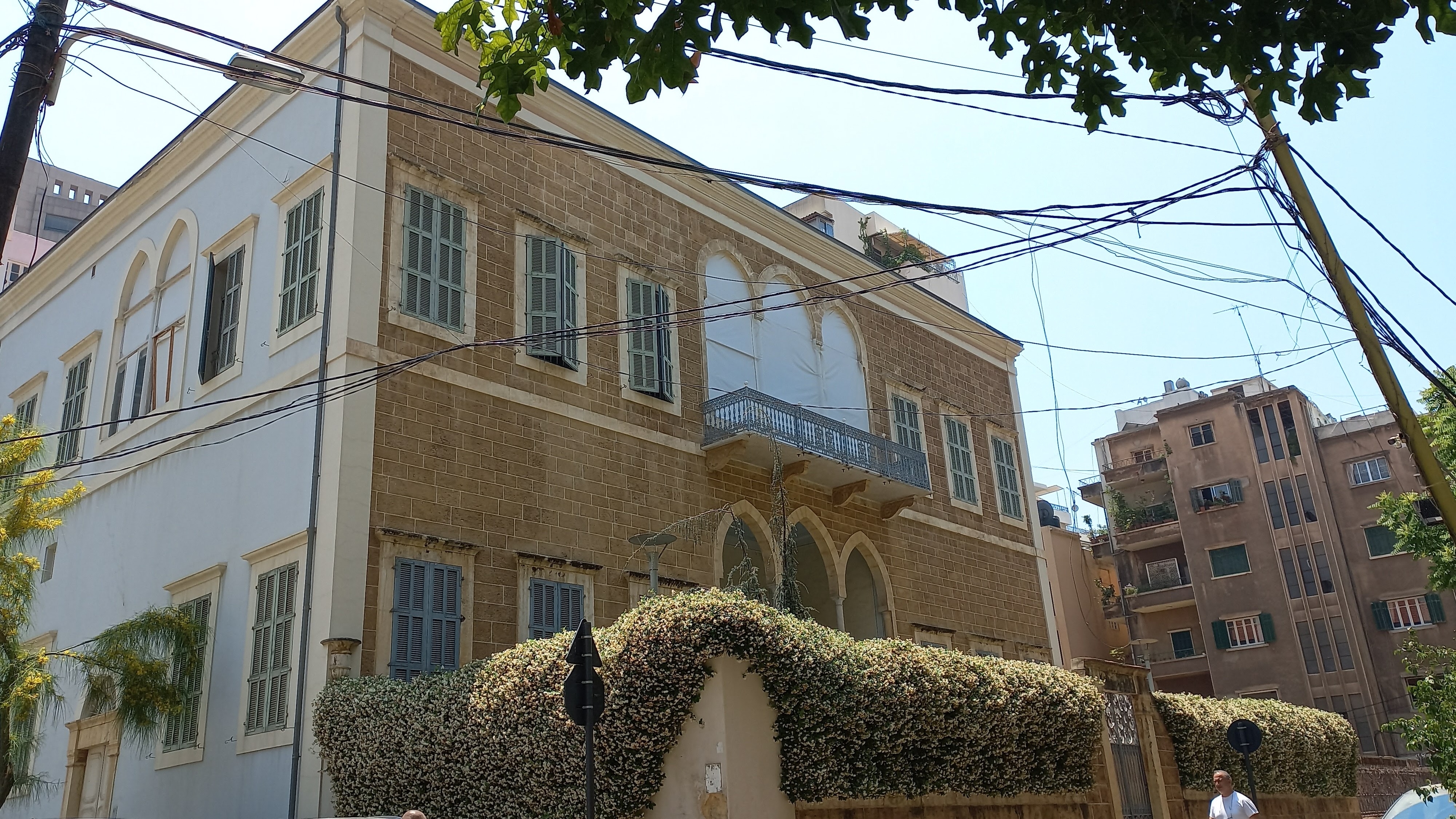 Bogotá-Beirut-main-image