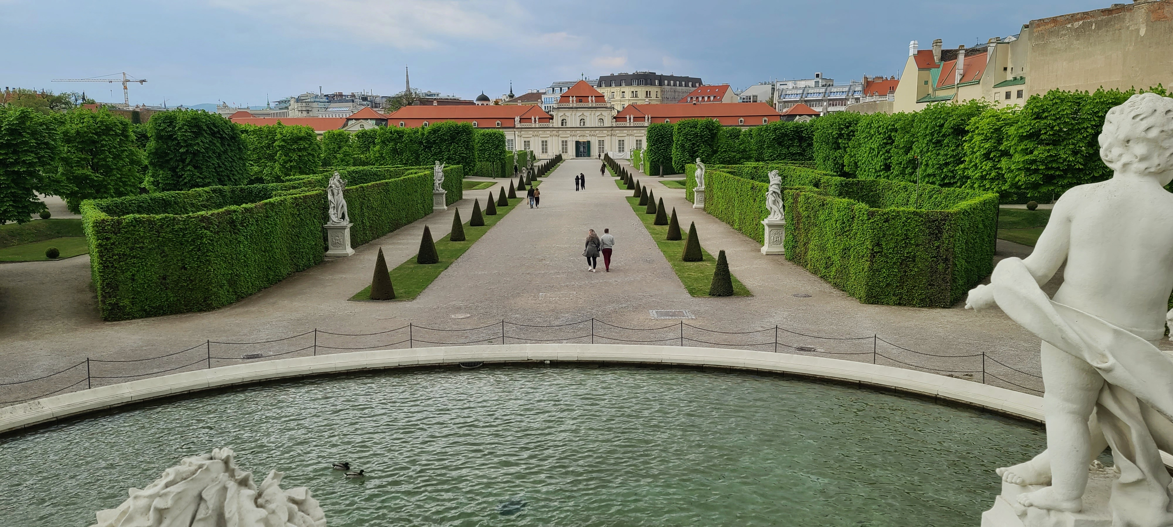 Santiago de Compostela-Viena-main-image