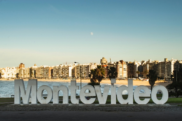 mvd-rambla-de-montevideocard-img